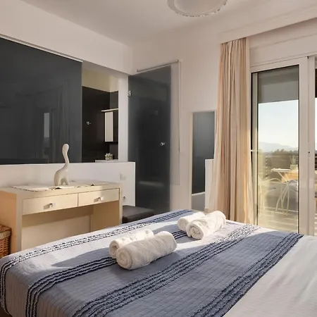 别墅 Next To , Taverns Bars & 10 To Lindos 哈拉奇