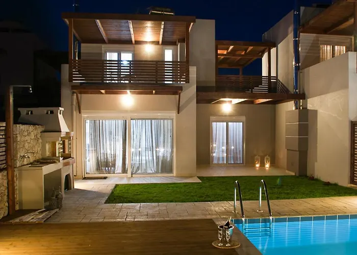 Next To , Taverns Bars & 10 To Lindos 别墅 哈拉奇