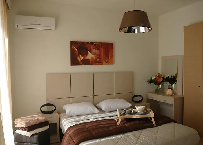 别墅 Next To , Taverns Bars & 10 To Lindos *