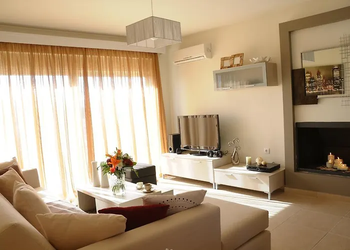 Next To , Taverns Bars & 10 To Lindos 别墅 哈拉奇