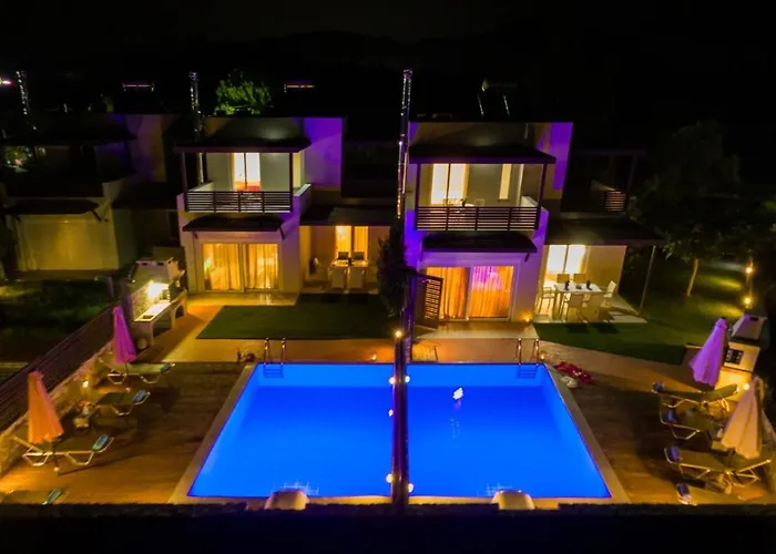 Next To , Taverns Bars & 10 To Lindos Haraki