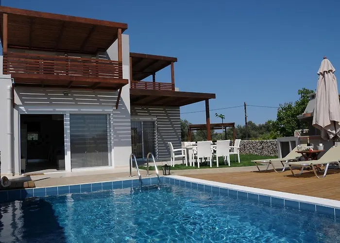 Next To , Taverns Bars & 10 To Lindos Haraki