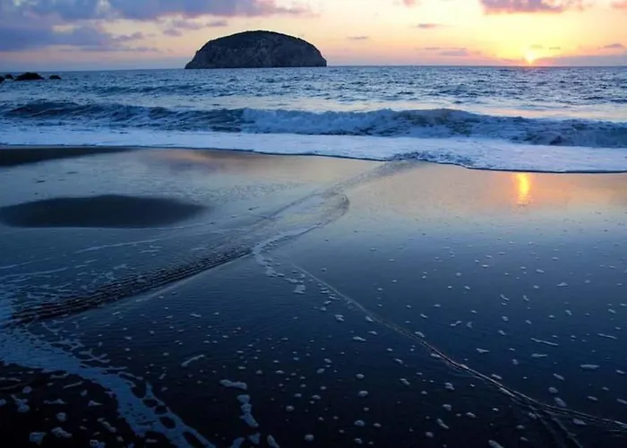 Villa Next To , Taverns Bars & 10 To Lindos