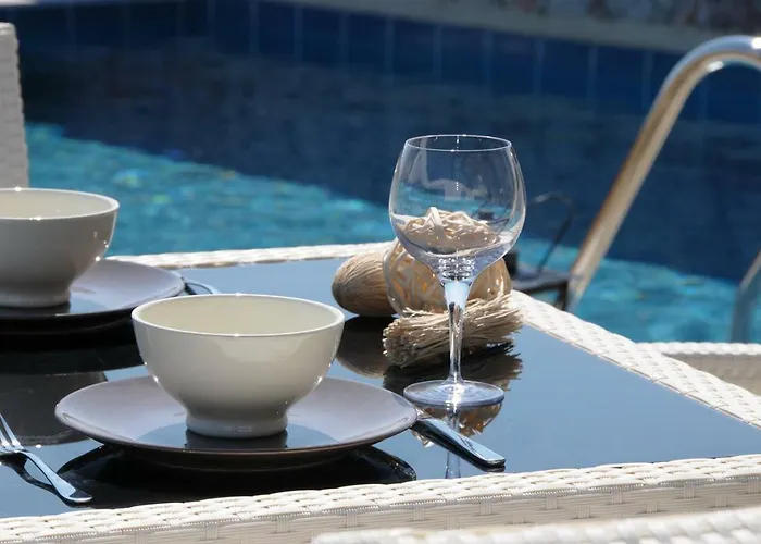 Next To , Taverns Bars & 10 To Lindos Haraki